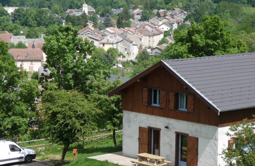 Vicdessos Apartment | Les Bordes de Paloumières: Discover this gite in the heart of Ariège Mountains.