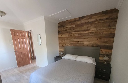 Miguasha-Ouest Ski Chalet | Les Chalets de la Mer, located opposite Baie-des-Chaleurs in Miguasha in Gaspési
