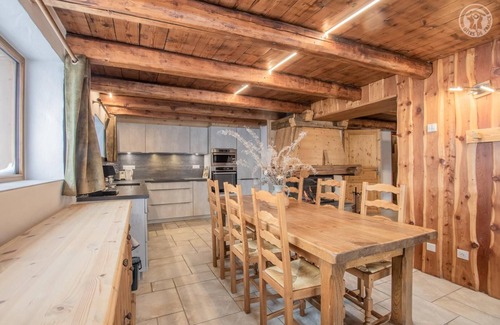 La Roche House | LES Corbassieres - LE Beuil