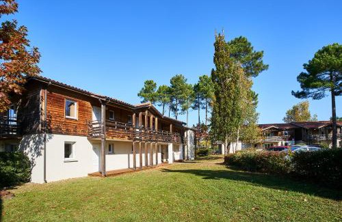 Parentis-en-Born Resort | Les Cottages Du Lac