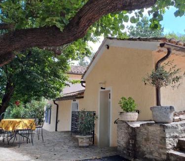 Sablet Apartment | Les Deux Tilleuls