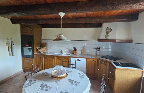 Saint-Hilaire-de-Lavit House | Les Gîtes de la Mazière - La Bâtisse