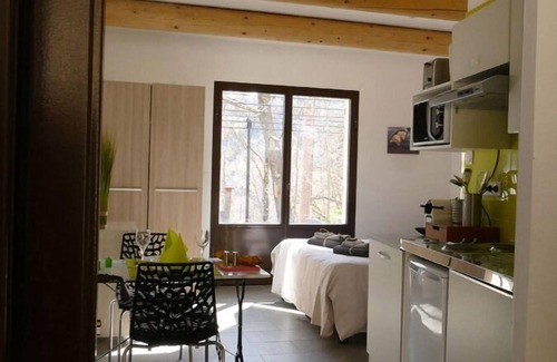 Cereste Apartment | Les Gîtes Nature en Luberon - LE Patio 2