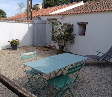 La Garnache Bed & Breakfast | Les granges du chiron