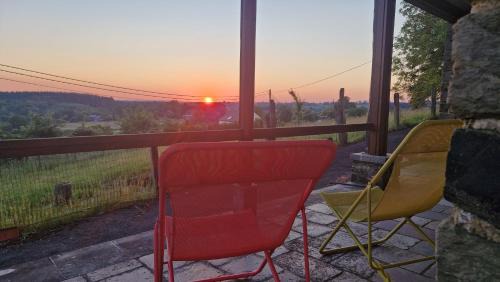 Bievre Bed & Breakfast | Les HerbesFolles de Oizy