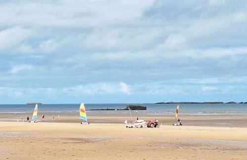 Saint-Come-de-Fresne House | Les heures tranquilles - Vue mer - 50m de la plage