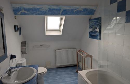 Epuisay House | Les Hiboux
