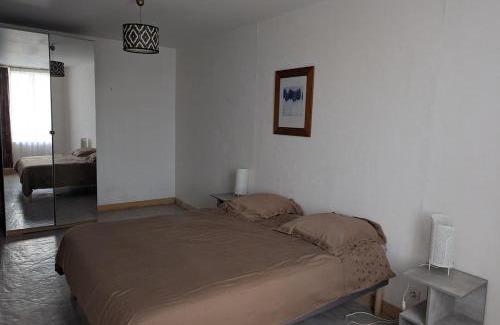 Epuisay House | Les Hiboux