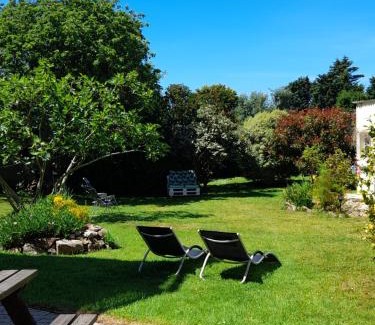 Trevou-Treguignec Bed & Breakfast | Les Hortensias GR 34 - Chambres d'Hôtes
