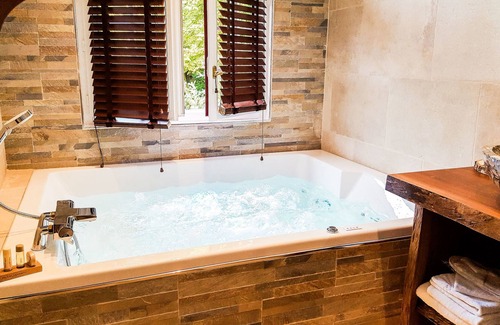 Bray-et-Lu Hotel | Les Jardins d'Epicure