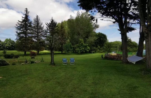 Lanmeur Bed & Breakfast | Les jardins de Kerangouez Bed and breakfast