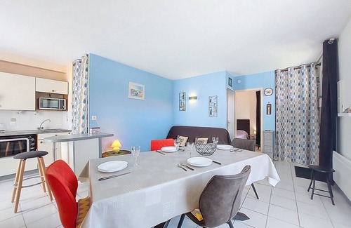 Pontaillac Apartment | Les Jardins de l'Eden by Interhome