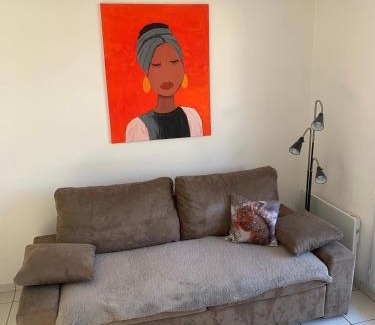 Hasnon Apartment | Les jardins de Theo
