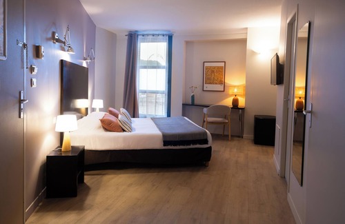 Aigues-Mortes Hotel | Les Jardins du Canal