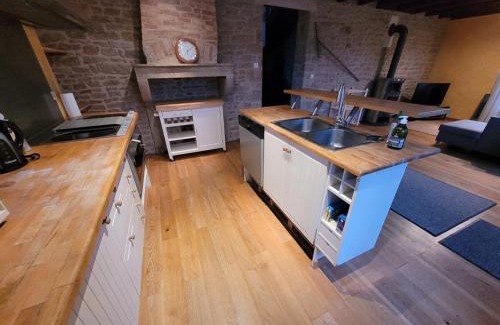Prisse House | Les Jyrondelles Prisse Family House