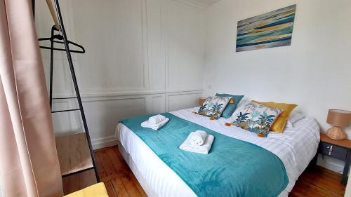 Vannes Apartment | LES LICES, T2 de caractère en plein centre historique
