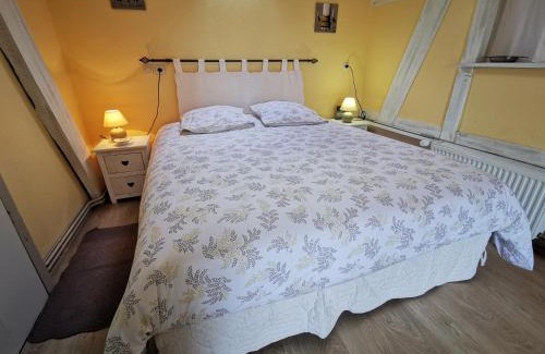 Cambremer House | les marronniers
