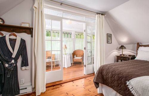 Waterloo House | Les Matins de Victoria