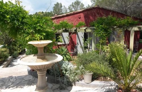 Roquebrune-sur-Argens Bed & Breakfast | Les Mayombes
