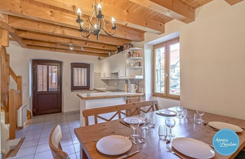 Menthon-Saint-Bernard House | Les Moulins - Village House