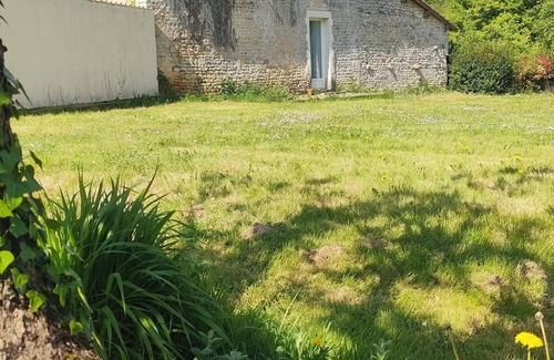 Villiers-le-Roux House | Les Murmures de Charente, a haven of peace, warmth and rejuvenation.
