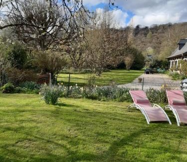 Touffreville-la-Corbeline House | les orchidees sauvages