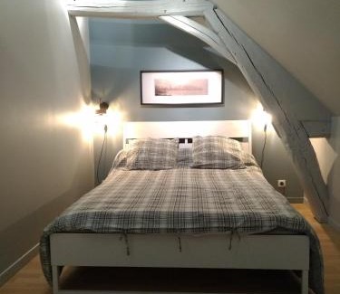 Rochecorbon House | Les Palombes