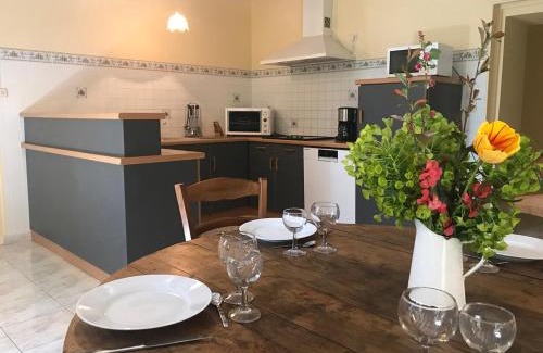 Champagne-le-Sec House | Les petites chaumes