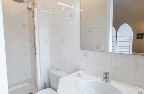 Lamothe-Landerron House | Les peyres