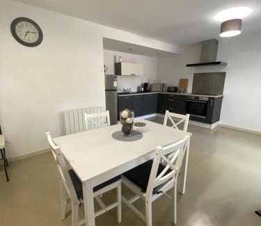 Saint-Martin-d'Aout Apartment | Les Pins