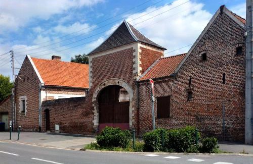 Haspres House | Les racines