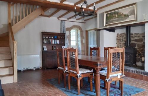 Saint-Germain-sur-Seves House | Les Rivieres