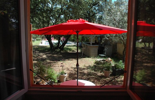 Villeneuve-les-Avignon Apartment | Les Romarins, Gîte Pour 2 Face à Avignon