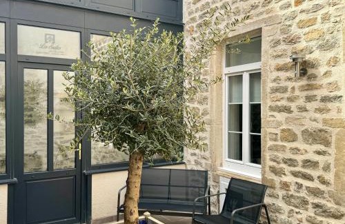 Ville Haute Apartment | Les Suites de l'Enclos - L'Enclos de l'Evêché