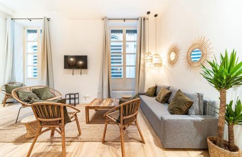 1st Arrondissement Apartment | Les Suites de l'Opéra - Apartment Barbara for 10 people