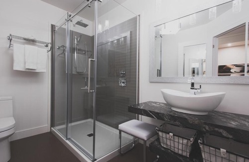 Ville-Marie Hotel | Les suites de la chocolaterie