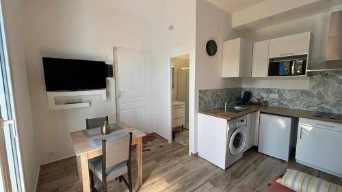 Saint-Mathieu Apartment | Les sureaux