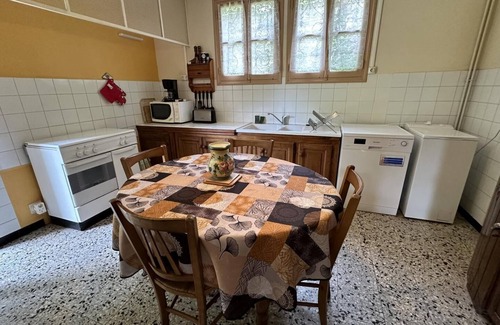Vert House | Les Tuileries - Vert