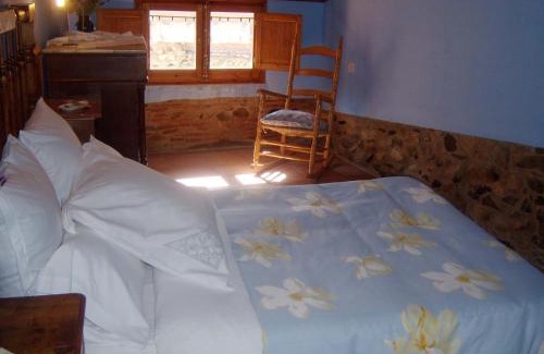 Les Irles House | Les Velles Escoles
