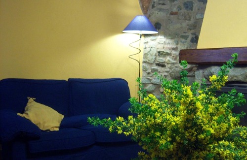 Les Irles Other | Les Velles Escoles