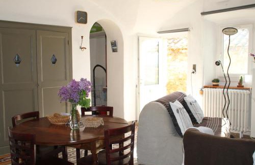 Mirmande House | Les Vergers de la Bouligaire Gîtes