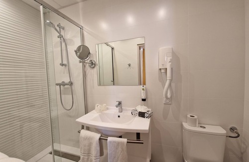Beaucaire Hotel | Les Vignes Blanches
