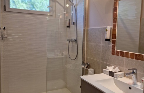 Beaucaire Hotel | Les Vignes Blanches