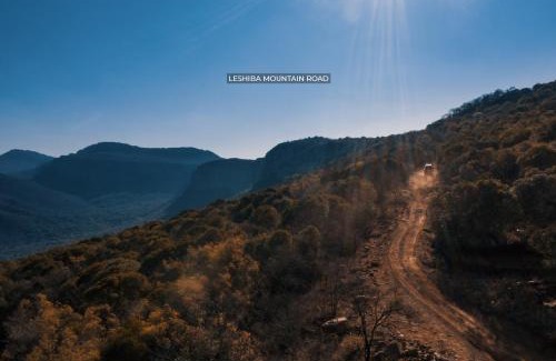 Makhado Cabin | Leshiba Wilderness