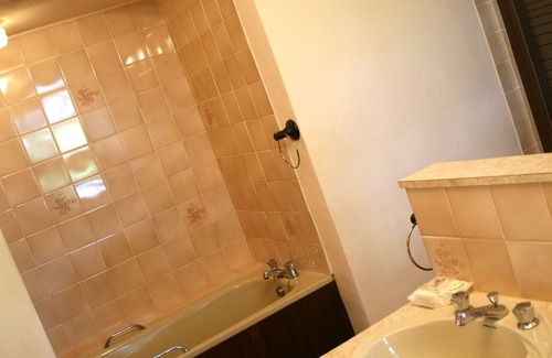 Insch Bed & Breakfast | Leslie Castle