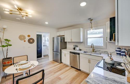 Parker House | Less Than 3 Mi to Dtwn Modern Cottage in Greenville!