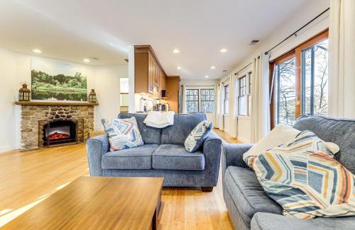 Mansfield Depot Apartment | Less Than 3 Mi to UConn Peaceful Home on Pine lake