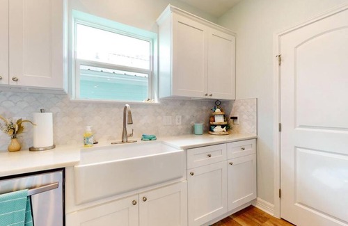 Crystal Beach House | Let's get Beachy!