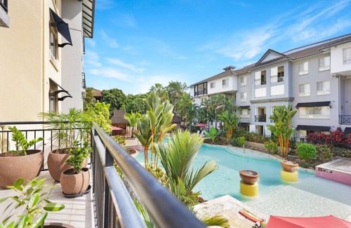 Cairns North Apartment | Letizia Lakes - Serene Poolside Apartment | Near Botanic Gardens & Town