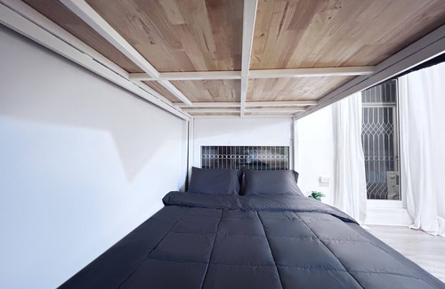 Si Yaek Maha Nak Hotel | Letter Better Home
